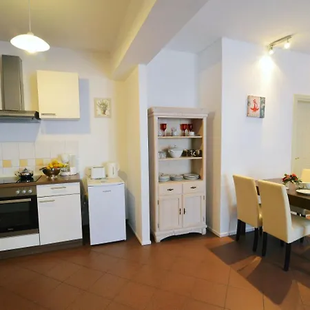 Blue Palm Apartment, Ika-opatija Apartmán Ika