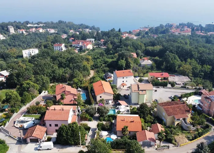 Blue Palm Apartment, Ika-opatija 아파트 이카